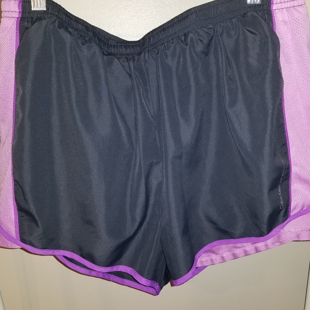 Calvin Klein Exercise Shorts XL Gray&Purple